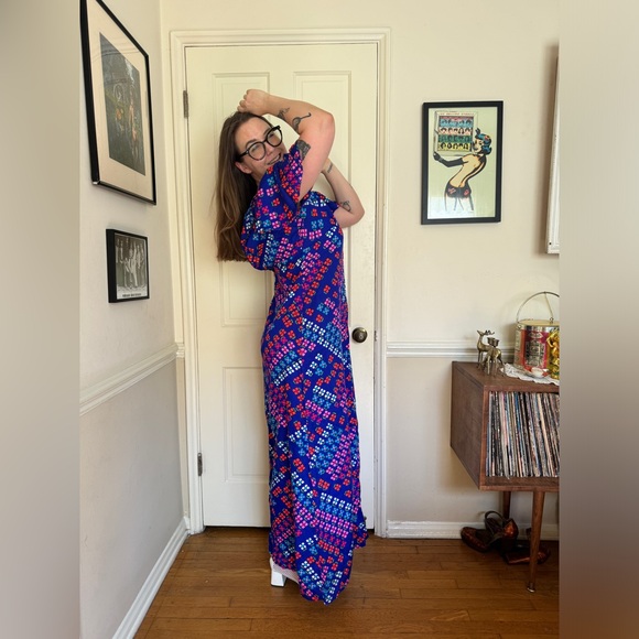 70s Vintage Bright Barkcloth Maxi Dress - Picture 2 of 6